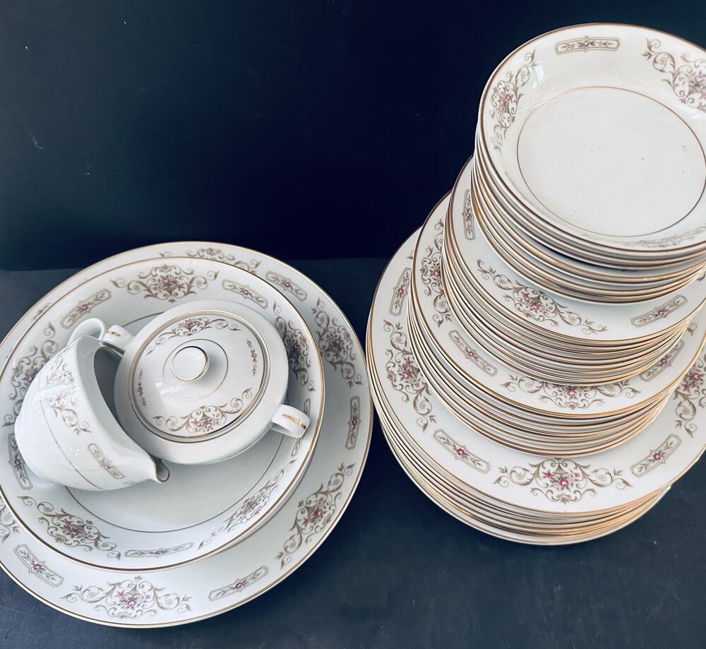 Rose China Kathy #3802 Japan_ Complete set of 6 _ No cups, no saucers.